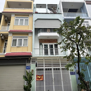 cho thuê nhà q7 gần lotte mart - tiện kinh doanh đa ngành, đã có nt cơ bản + 4 máy lạnh, 25tr/th