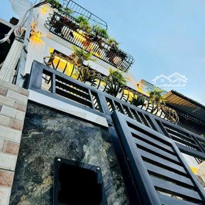 nhà tuy lý vương 2,6 tỷ sổ hồng sang tên 44m2 - dòng tiền 15tr ngay trường thpt võ văn kiệt. lh gấp