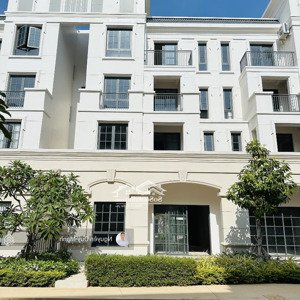 duy nhất 1 căn skyvilla view hồ bơi 137m2 vị trí đẹp zone 6 swanbay giá full 4,8tỷ
