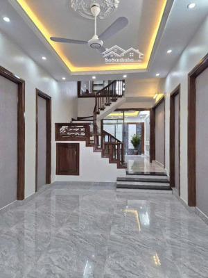 bán nhà 4 tầng đẹp lung linh ô tô để trong nhà ngõ phố bình lộc phường tân bình thành phố hải dương