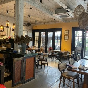 cho thuê mặt bằng 3 tầng, mặt tiền 16.5m, ngay phố cổ đường trần hưng đạo - hội an, diện tích khủng
