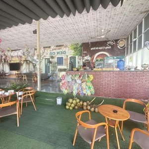 cho thuê hoặc sang mặt bằng quán caphe lô góc thu nhập hơn 50tr/tháng. giá 400tr. hđ thuê dài hạn