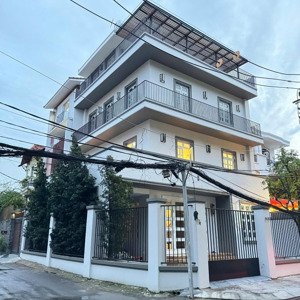 biệt thự siêu đẹp 2 mặt tiền đường lê văn sỹ, quận 3. dt: 8x20m, hầm trệt 2 lầu chỉ 42 tỷ