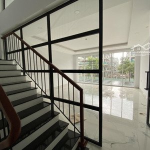 nhà phố saritown sala cho thuê 100tr/tháng