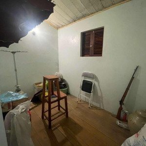 Chính Chủ E Cần Bán Nhà Dt 80m2 Nhỉnh 1 Tỷ Ngay Sát Trường Học