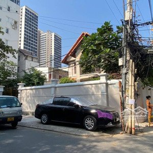 bán biệt thự ngay mặt tiền đường nguyễn bá lân quận 2. dt: 14x35m. giá 135 tỷ