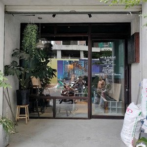 sang hoặc cho thuê mb kinh doanh đường cô bắc quận 1.