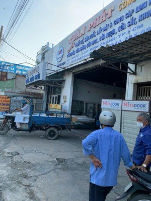 cho thuê kho xưởng mặt tiền lớn kinh doanh tốt huyện bình chánh giá tốt 20tr/tháng, dt 400m2