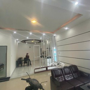 cho thuê nhà đẹp sân vườn khu hòn xện, 3pn dt 200m full nội thất, có hội bơi nhỏ, giá 12 triệu/th