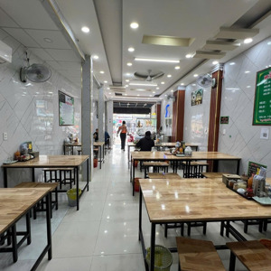 chính chủ cần cho thuê căn nhà mặt tiền ngã tư ga 4 tầng có thang máy, ngay khu kinh doanh sầm uất