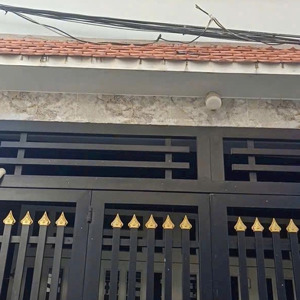 nhà thuê 4x16m một lầu, 2 phòng ngủ, 2 sẹc. giá 4,5 triệu/tháng