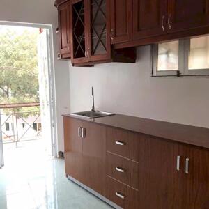 Cho thuê nhà riêng ngõ 65 Phố Đặng Văn Ngữ, 40m2, 2 tầng, 4 ngủ, 11 Triệu