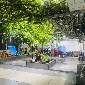 biệt thự sân vườn 256m2 4pn 4wc shr đang cho thuê 25tr/tháng giá 28,8tỷ lh: 0983456123 mr.trí