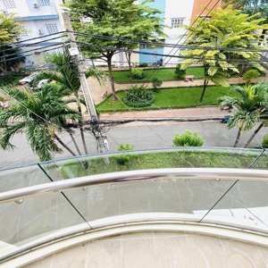 cho thuê nguyên gian lầu 2 đường 218 cao lỗ sát bên aeon chỉ 8 triệu/1 tháng
