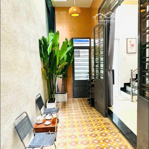 cho thuê nhà 2 tầng full nội thất đường trưng nữ vương, hải châu, đà nẵng.