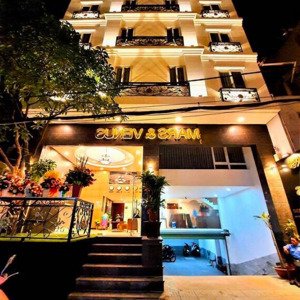 bán khách sạn khu sân bay mt trường sơn, p2, q. tân bình. 8x18m, 6tầng 26p, hđt 100tr, giá 45 tỷ tl