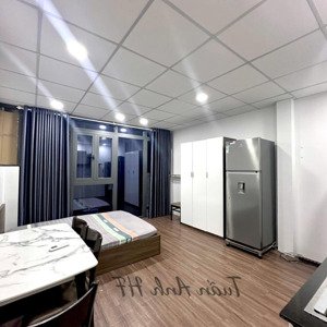 siêu phẩm studio full nội thất ban công lớn - máy giặt & máy sấy riêng - gần cầu vượt cây gõ
