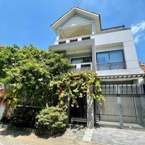 villa an phú có hầm để xe rộng , ngang 7m , 2 lầu 5 phòng giá 35 triệu