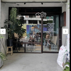 cần sang mặt bằng kinh doanh đẹp, mới. dt 30m2 mặt tiền đường cô bắc, quận 1.