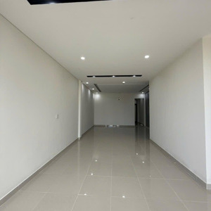nhà 3 tầng trống suốt mặt tiền nguyễn phước lan
