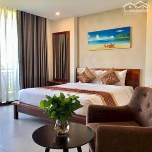 Bán khách sạn 8 tầng đường 30m Nguyễn Huy Chương -Sơn Trà - Giá chỉ 21 tỷ .