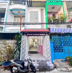 Bán nhà lầu lộ ô tô hẻm 20 đường Nguyễn Trãi . Giá chỉ 2,75 tỷ