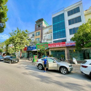 văn phòng mặt phố trịnh văn bô 70m2, điều hòa, chỗ đỗ ô tô, để xe máy trong nhà cực an toàn 6 triệu