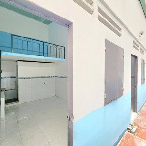 phòng trọ giá hssv nằm ngay làng đại học
