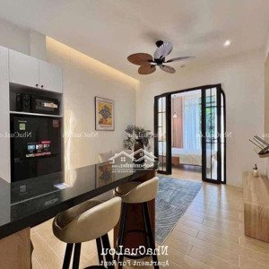 căn hộ phong cách wabi sabi - trung tâm q1, tòa nhà đẹp, ban công - ngay cv lê văn tám, võ thị sáu