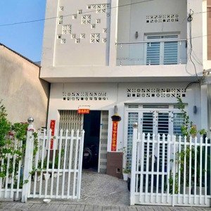 Nhà đẹp Mới Toanh Cho Thuê Khu Trung Tâm Long Xuyên, An Giang