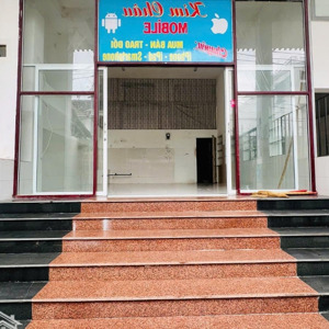mặt bằng rộng ưu đãi dịp tết, sạch sẽ thoáng mát