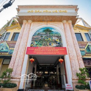Bán Chợ Du Lịch Lào Cai, 576 Triệu, 9m2, View đẹp, Mặt Tiền Nguyễn Huệ, Lào Cai