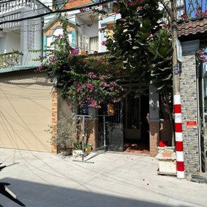 cho thuê nhà gia đình ở 4 - 5 người, có thể ở ngay, thích hợp cho vợ chồng trẻ