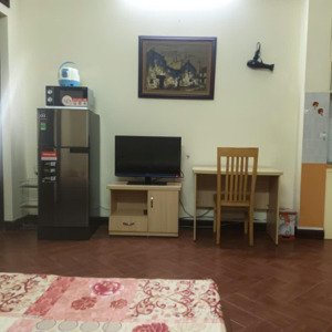 cho thuê chung cư mini đủ đồ giá 5tr ngõ 435 đội cấn, oto đỗ cửa
