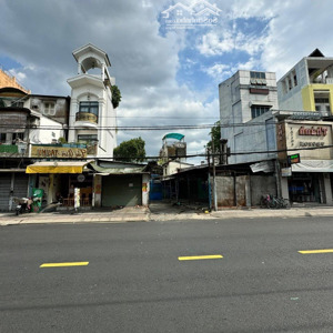 cho thuê đất trống mặt tiền đường lê quang định, gần ngã tư nơ trang long