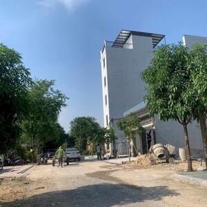 Lô đất đẹp 330m2 ngõ Hoàng Phan Thái, xóm 15 Nghi Phú, TP Vinh