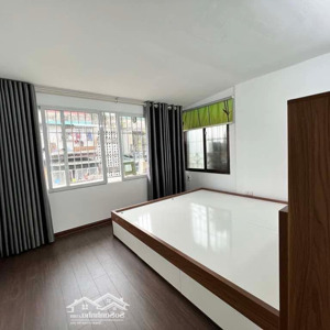 bán nhà riêng phố nghĩa tân, cầu giấy: 36m2, 5 tầng, mt: 5,2m. giá: 8 tỷ