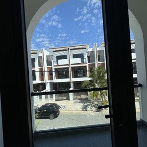 Bán Nhà Xây Mới 100%
Khu Him Lam Tp Sađéc (flc Củ) - Tân Phú đông - Tp. Sa đéc
Dt 5x18 Full Thổ