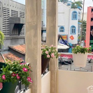 cho thuê căn hộ dịch vụ căn 1 phòng ngủ