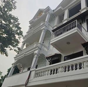 bán nhà 5 tầng, thang máy, mặt phố bà triệu, 12 tỷ, 100m2, pháp lý đầy đủ, liên bảo, vĩnh yên