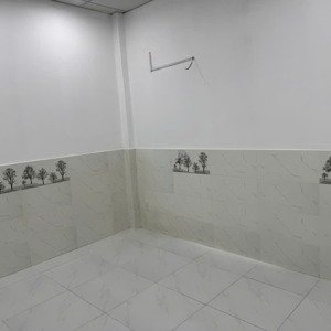 cho thuê nhà hẻm 6m hậu giang p.11 quận 6 giá 16 triệu 125m2