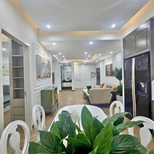 bán nhà tập thể làm homstay, nguyễn bỉnh khiêm, hai bà trưng, 150m2, 4 ngủ, 2wc, dt 60tr/tháng