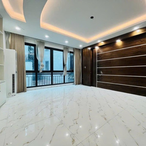 phân lô vỉ hè 54m 5 tầng nhà đẹp xuất sắc- trung tâm hà đông