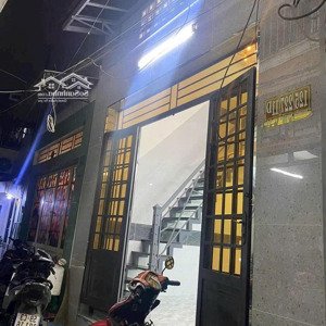 nhà cho thuê 36m2 hẻm 4m nguyễn thị tần, p2 q8. 4x9. 1trệt 1lửng. 2pn 2wc. 9 triệu/th, cọc 1 tháng