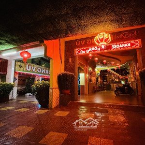 Bán Np Mặt Phố Trần Quang Diệu, 15,5 Tỷ, 305m2, View đẹp, Siêu Hot