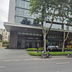 Chỉ Còn đúng Diện Tích 200m2 Tầng 1 Duy Nhất Diện Tích 200m2 Tầng 1 Có Thể Cắt được 79m2 Và 174m2