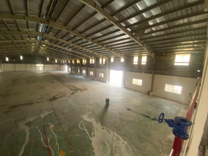 cho thuê kho xưởng xã tân nhựt bình chánh. diện tích: tổng diện tích 1.1ha (11.000m2) có 8000 kx