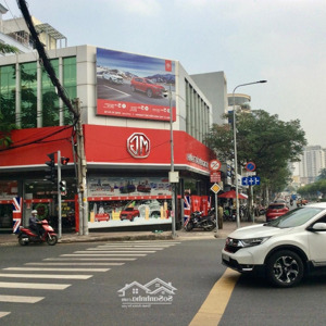 góc 2 mặt tiền đường nguyễn tất thành dt 20mx12m trệt 1 lầu giá 220 triệu