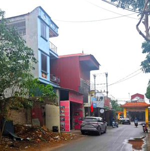 chính chủ cần bán căn nhà 4 tầng ngay gần chợ tam lông, bình xuyên, vĩnh yên, vĩnh phúc.