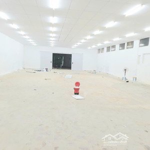 cho thuê kho chứa hàng 1000m2, 500m2, 1500m2 tại q1, hđ thuê từng năm tái ký